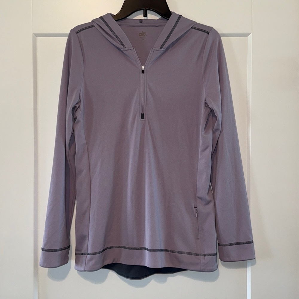 Alo Yoga Cool Fit Lightweight Quarter Zip Hooded Pullover Size Lavender, VGUC